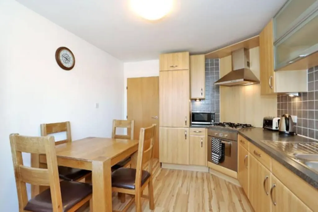 2-Bed Condo Best Of Beach & City, Free Parking Абердин Великобритания
