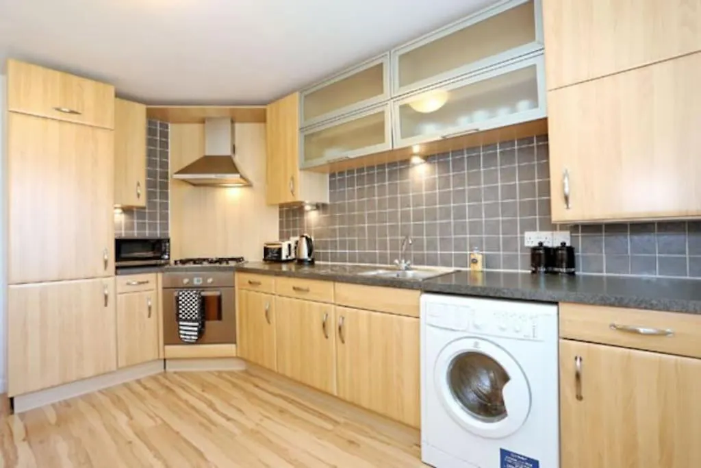 Апартаменты 2-Bed Condo Best Of Beach & City, Free Parking Абердин